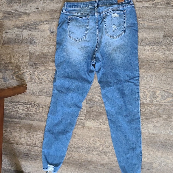 Simple Society Skinny jeans - Picture 2 of 4